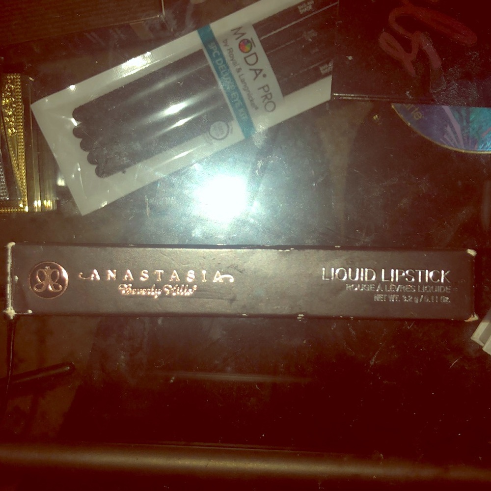 Anastasia Beverly Hills Liquid Lipstick in Ashton